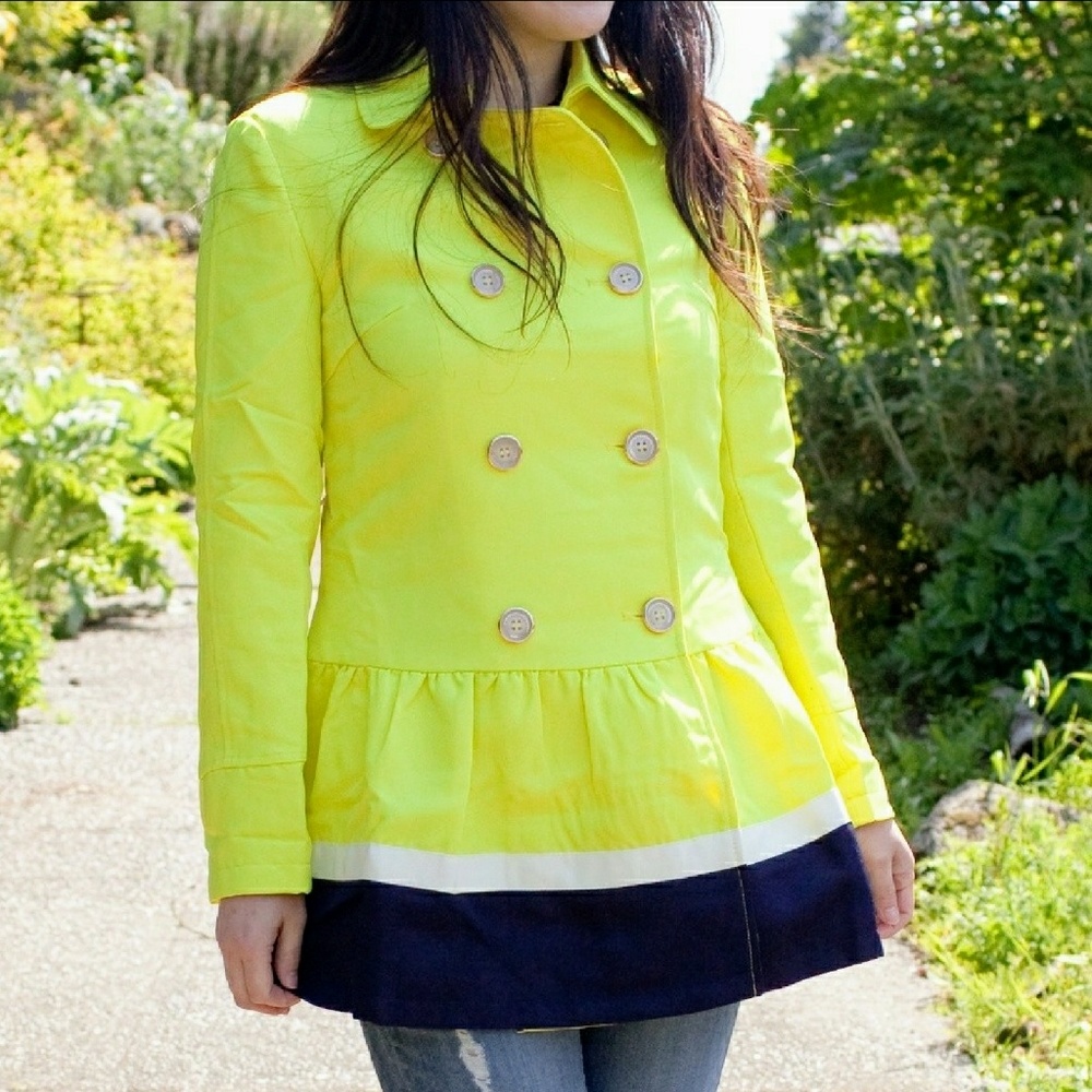 Yellow Ruffle Trench